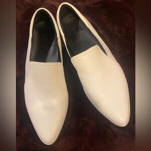 Like New 27 Edit Tyra white fashion Loafers/Sneakers